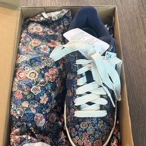 adidas Liberty Campus Kid’s Navy Floral Sneakers